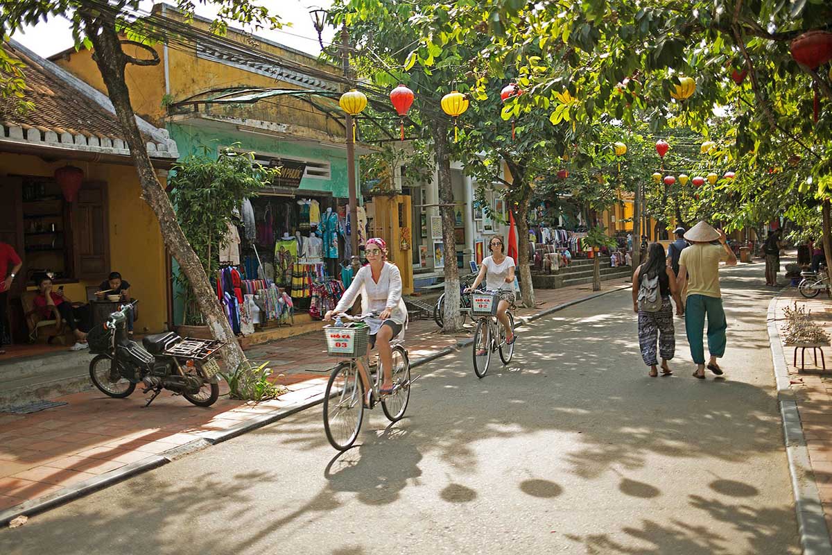 One Day In Hoi An - hoi an bicycle